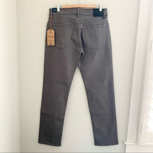 Lucky Brand Straight 221 Gray Jeans Size 31/32 NWT - Picture 3 of 16